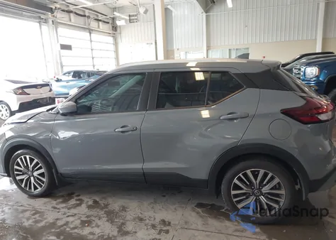 2021 Nissan Kicks Sv Xtronic Cvt из США, поврежденный, VIN 3N1CP5CV0ML493476